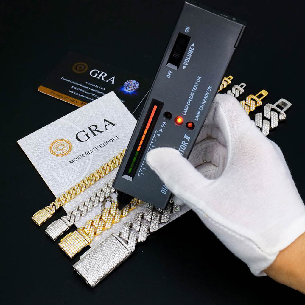 Moissanite Cuban верига, преминаваща диамант тестер – доказан истински VS1 Moissanite с D цвят, блести като диамант